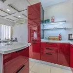 Penthouse With Pool And View By Homely Апартаменты *