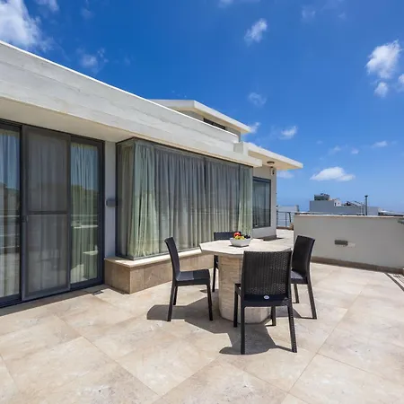 Апартаменты Penthouse With Pool And View By Homely