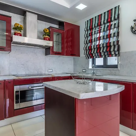 Penthouse With Pool And View By Homely * Mellieħa