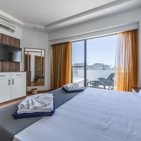 Penthouse With Pool And View By Homely Apartment Mellieha