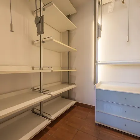 Penthouse With Pool And View By Homely メーリッハ