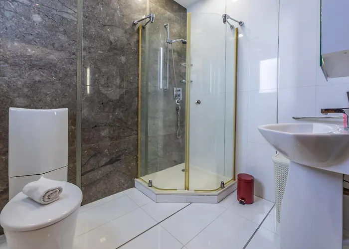 Penthouse With Pool And View By Homely